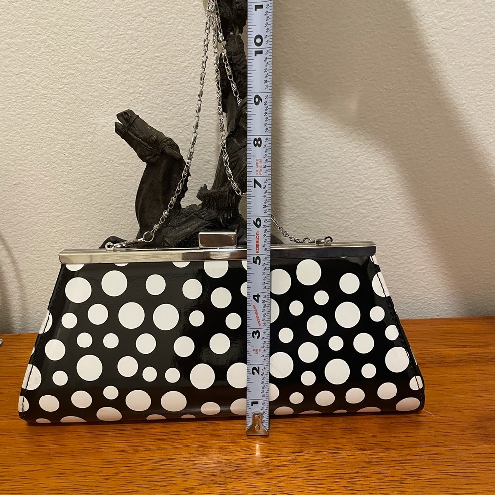 Shoulder bag. - Picture 3 of 8